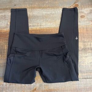 Lululemon ivivva black girls Kids Leggings size 14